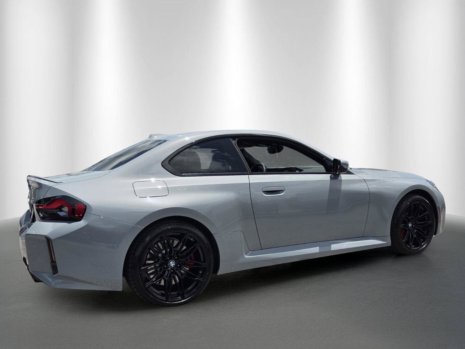 Used 2023 BMW M2 RWD image 7