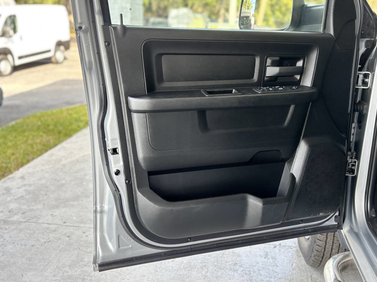 Used 2021 RAM 3500 Tradesman image 14
