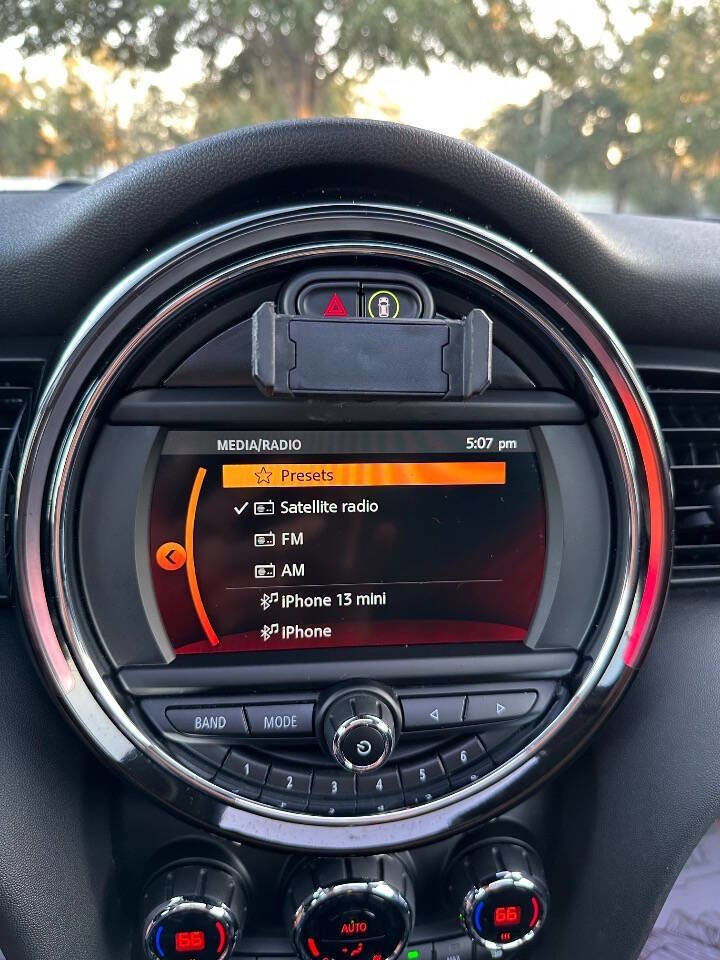 Used 2019 MINI Cooper S w/ Premium Package image 24