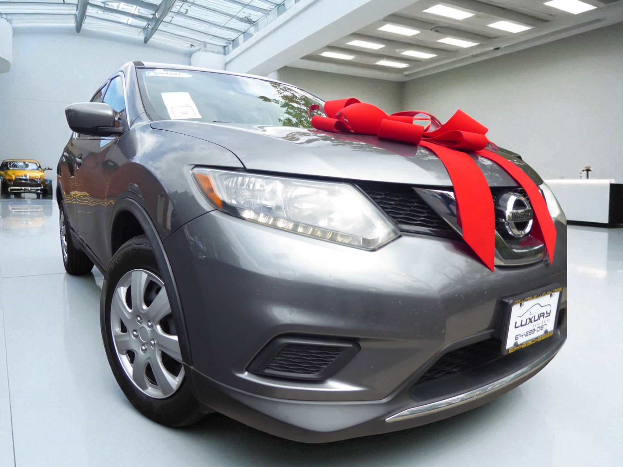Used 2016 Nissan Rogue S image 1