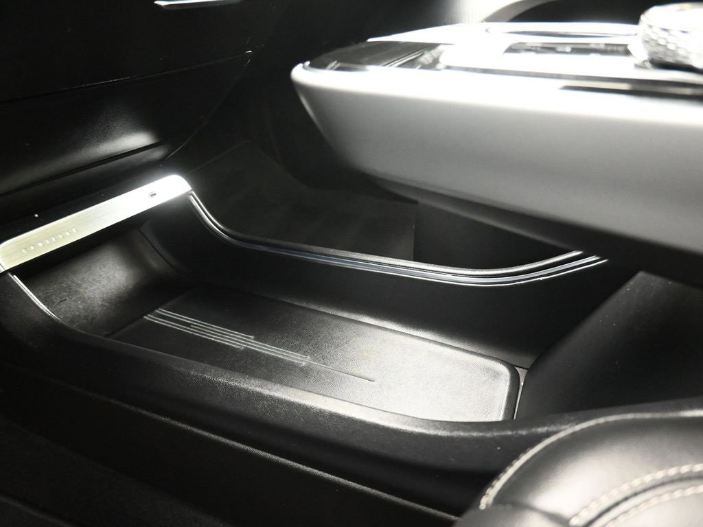 Used 2023 Cadillac Lyriq 2WD image 31