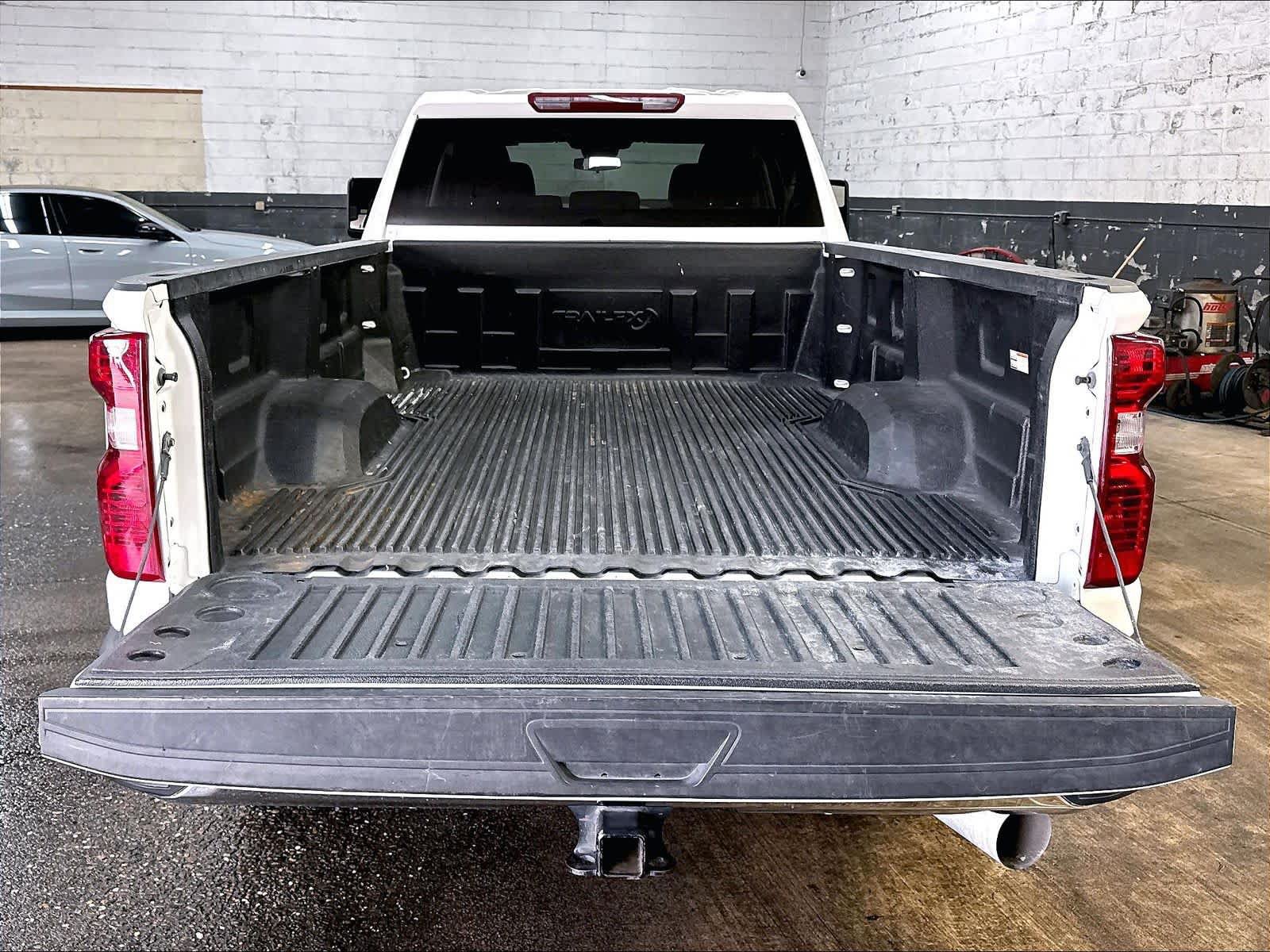 Used 2024 Chevrolet Silverado 2500 LT AWD/4WD image 37