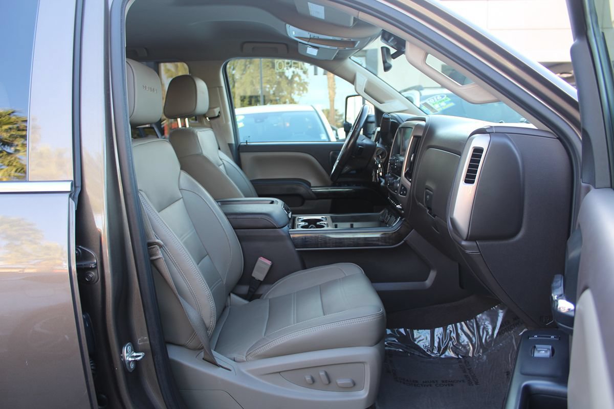 Used 2015 GMC Sierra 3500 Denali w/ Duramax Plus Package AWD/4WD image 22