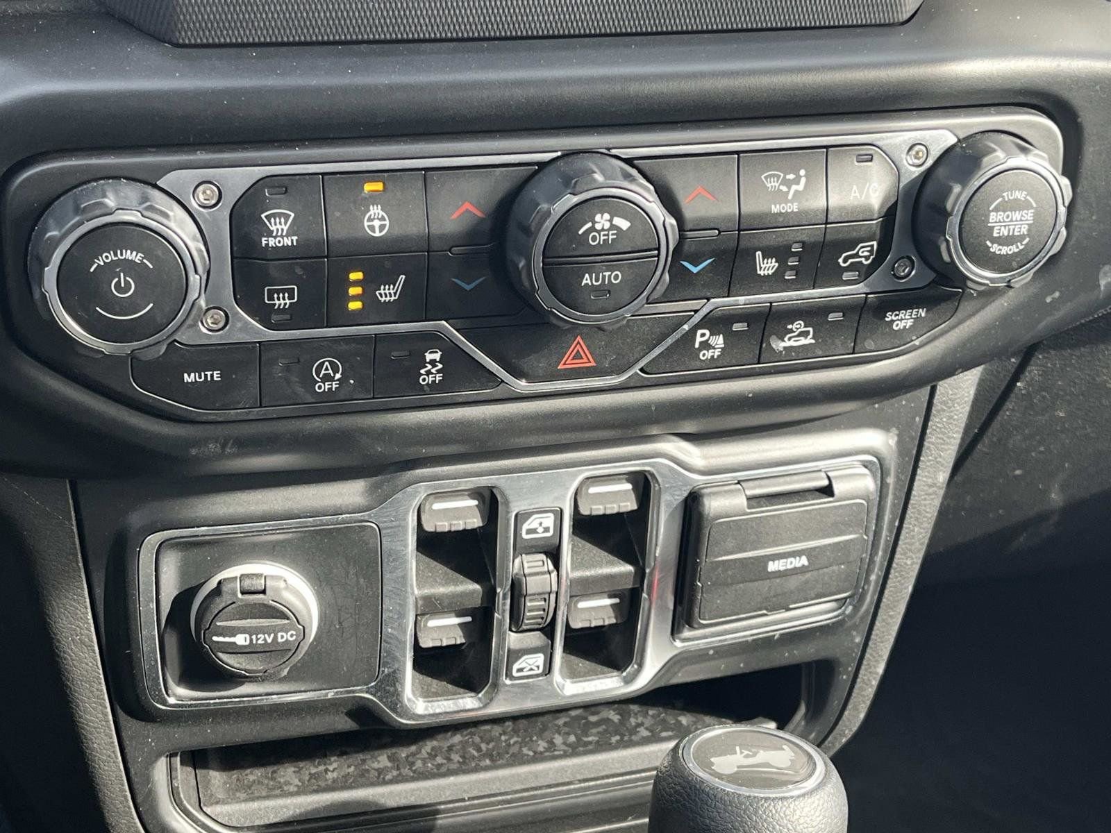 Used 2022 Jeep Wrangler Unlimited Sport image 22