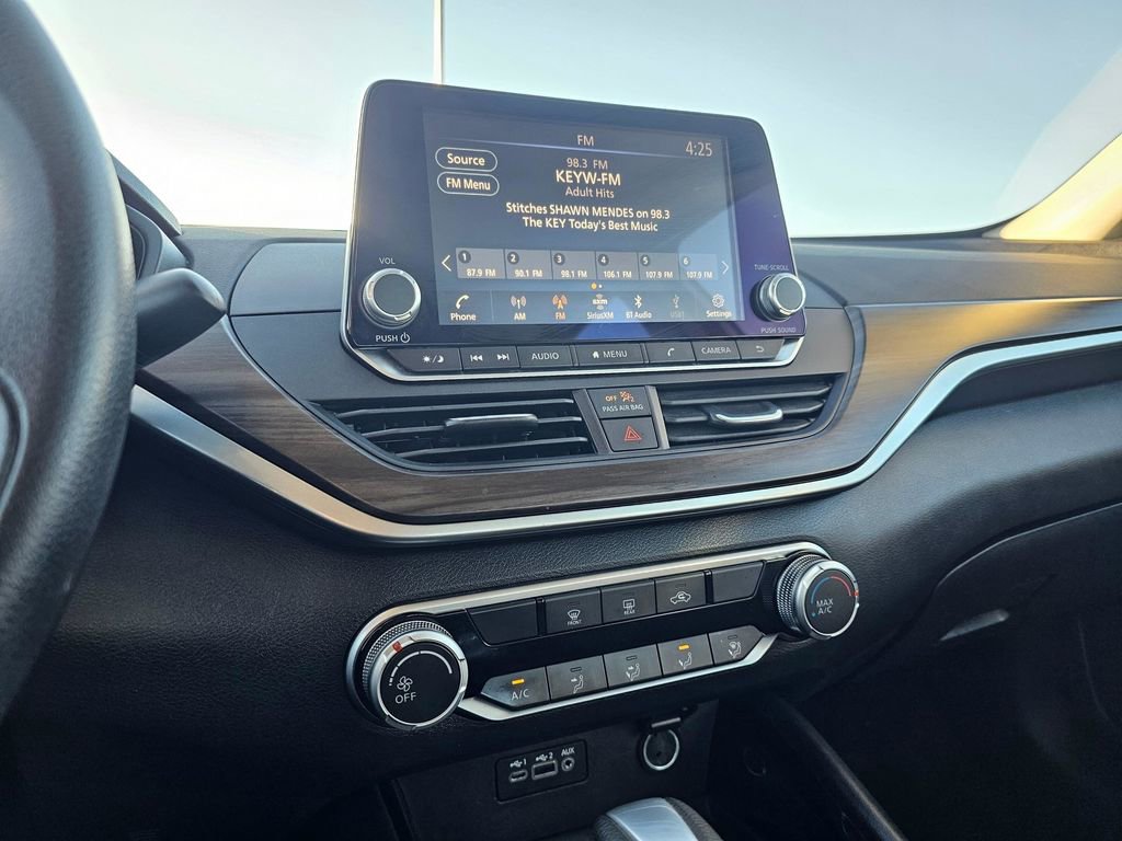 Used 2023 Nissan Altima 2.5 SV image 23