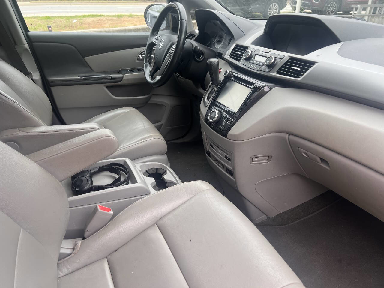 Used 2016 Honda Odyssey Touring Elite image 21