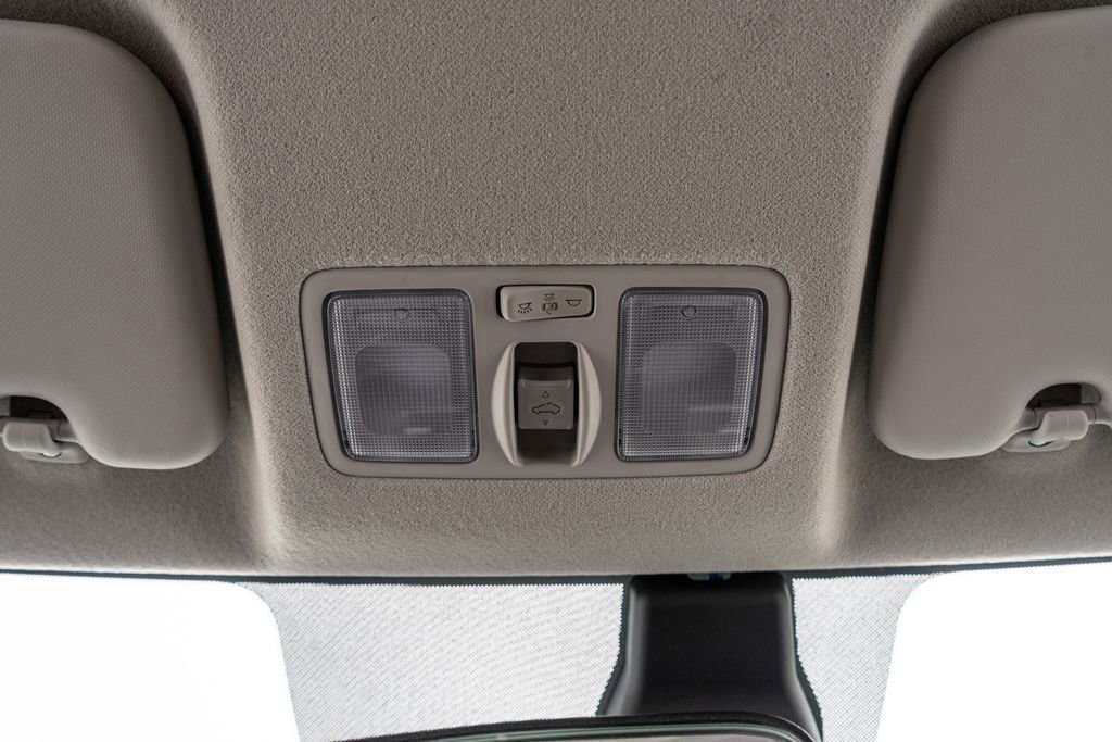 Certified 2023 Hyundai Venue SEL image 16