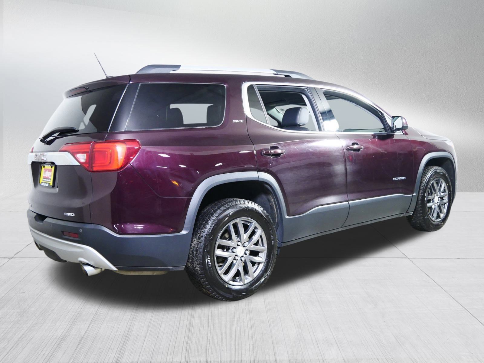 Used 2017 GMC Acadia SLT image 7