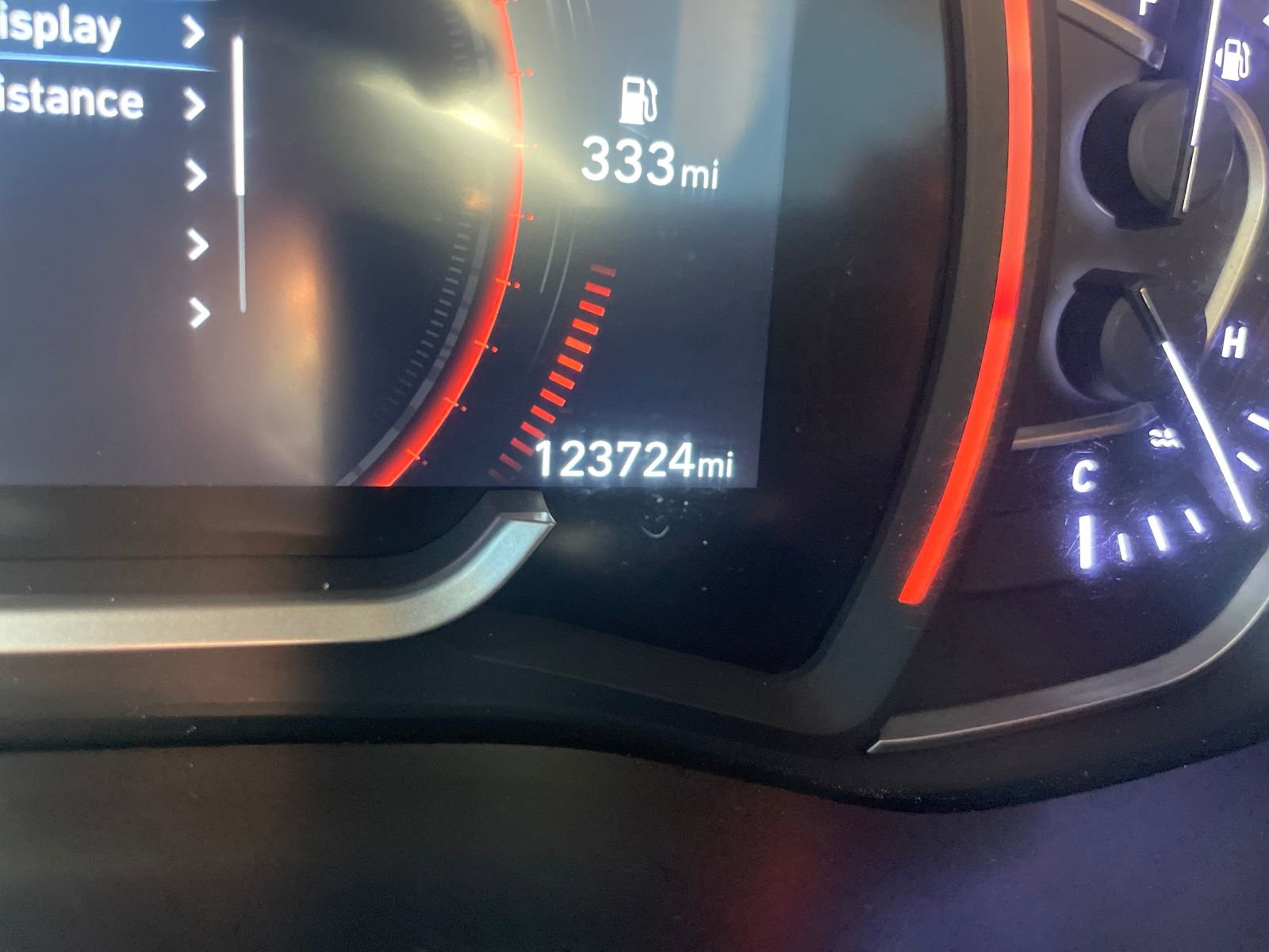 Used 2019 Hyundai Santa Fe SEL w/ Cargo Package image 17