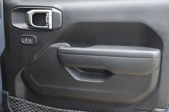 Used 2024 Jeep Wrangler Unlimited Rubicon 4xe w/ Technology Group image 31