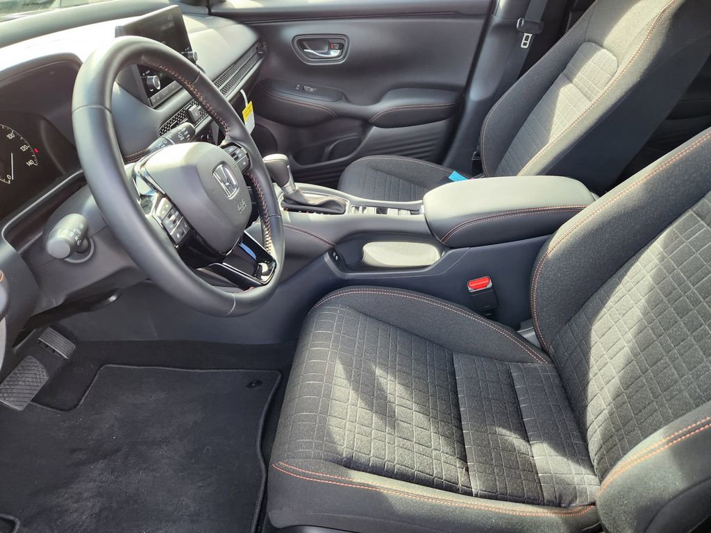 Certified 2025 Honda HR-V Sport image 15