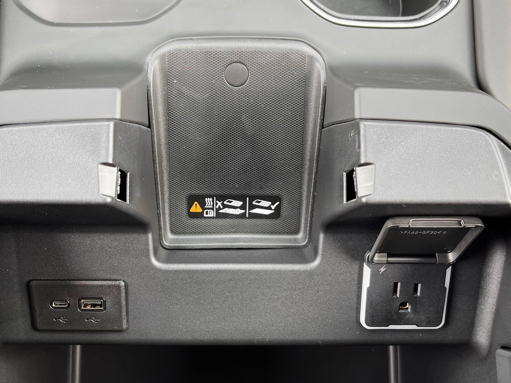 Used 2025 GMC Sierra 1500 Denali Ultimate image 30