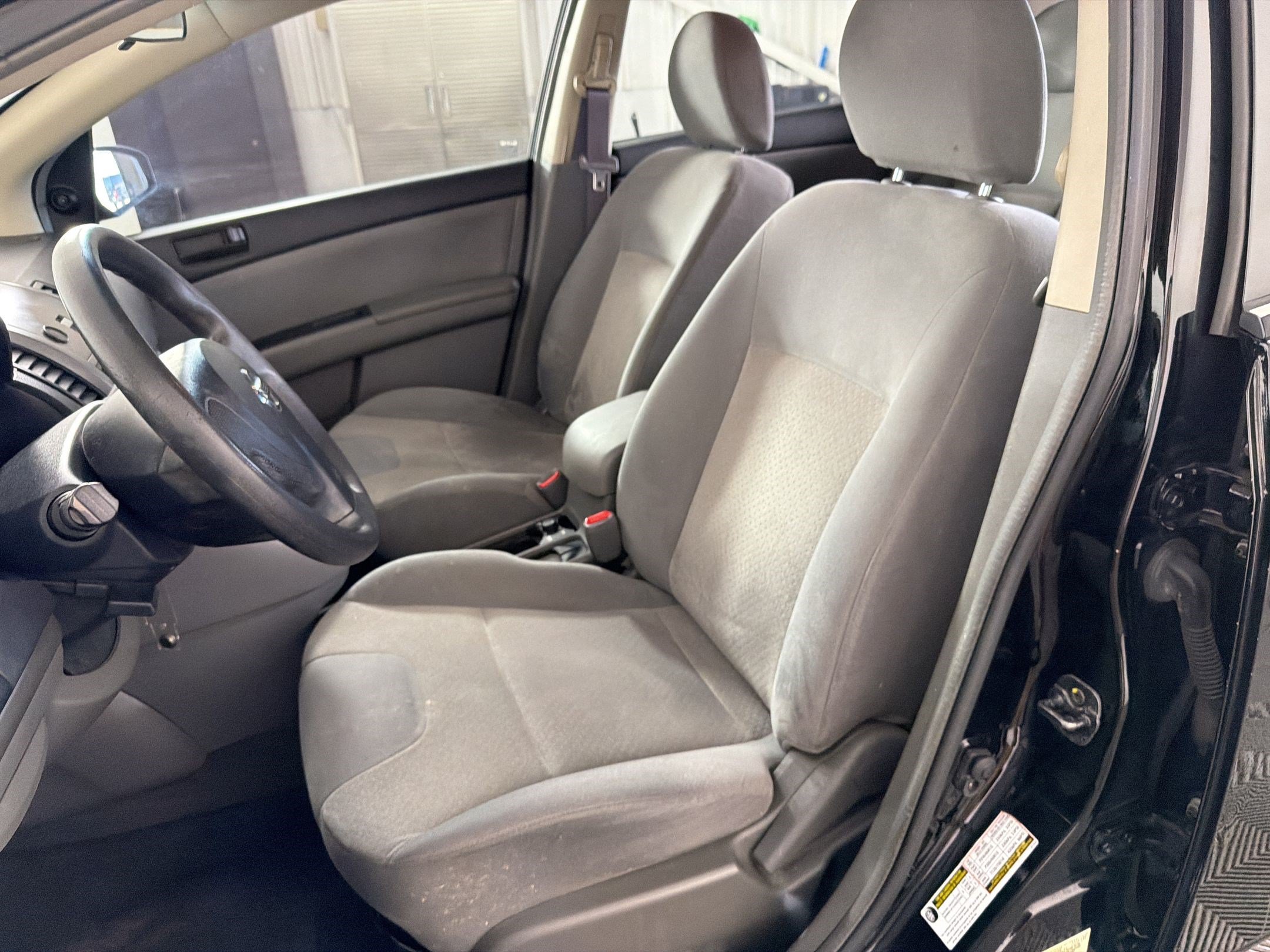 Used 2009 Nissan Sentra 2.0 FE+ FWD image 5