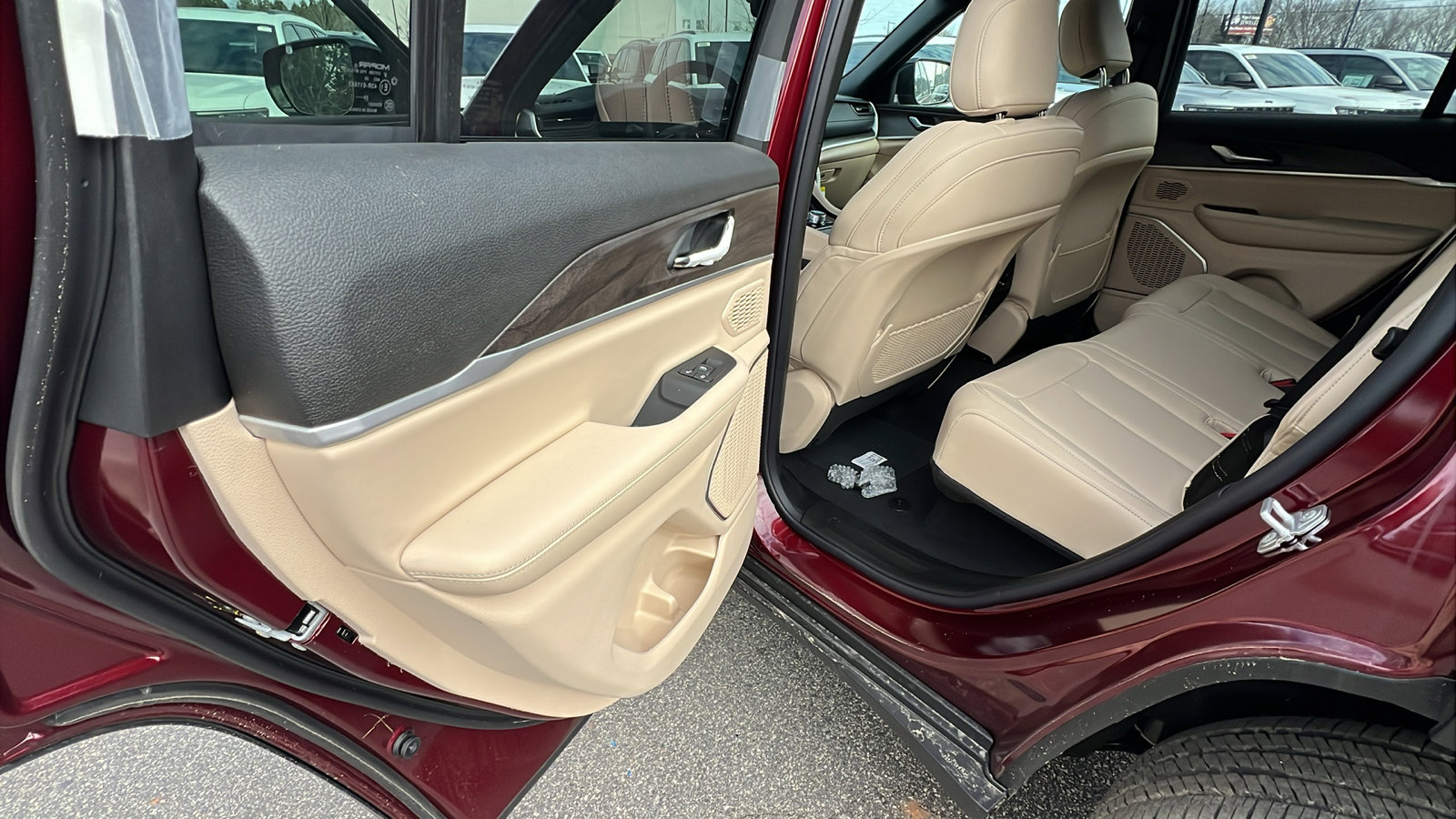 New 2026 Jeep Grand Cherokee Limited image 18