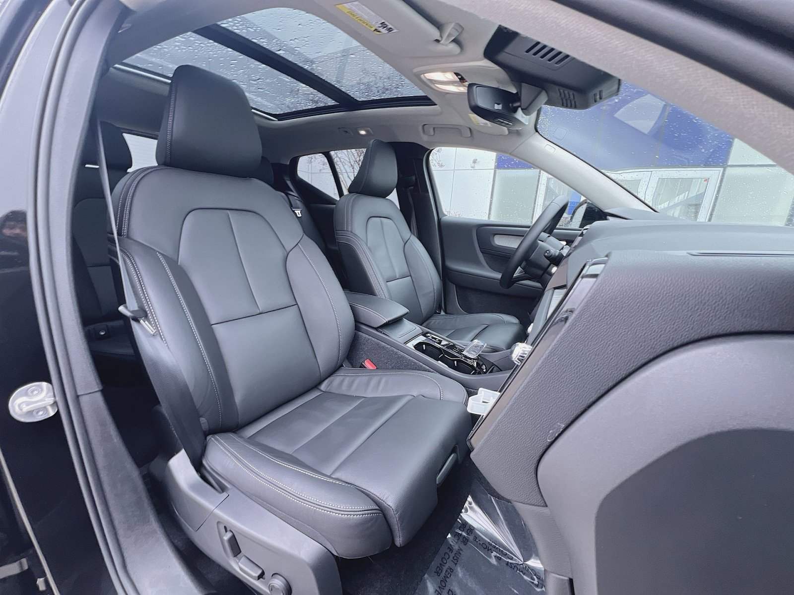 New 2026 Volvo XC40 B5 Plus w/ Protection Package Premier image 27