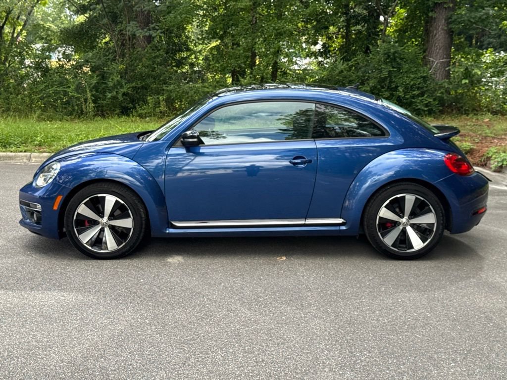 Used 2013 Volkswagen Beetle R-Line FWD image 4