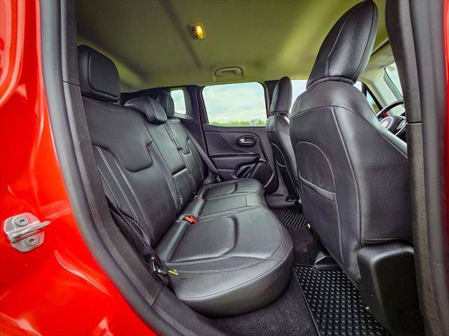 Certified 2022 Jeep Renegade Limited AWD/4WD image 39