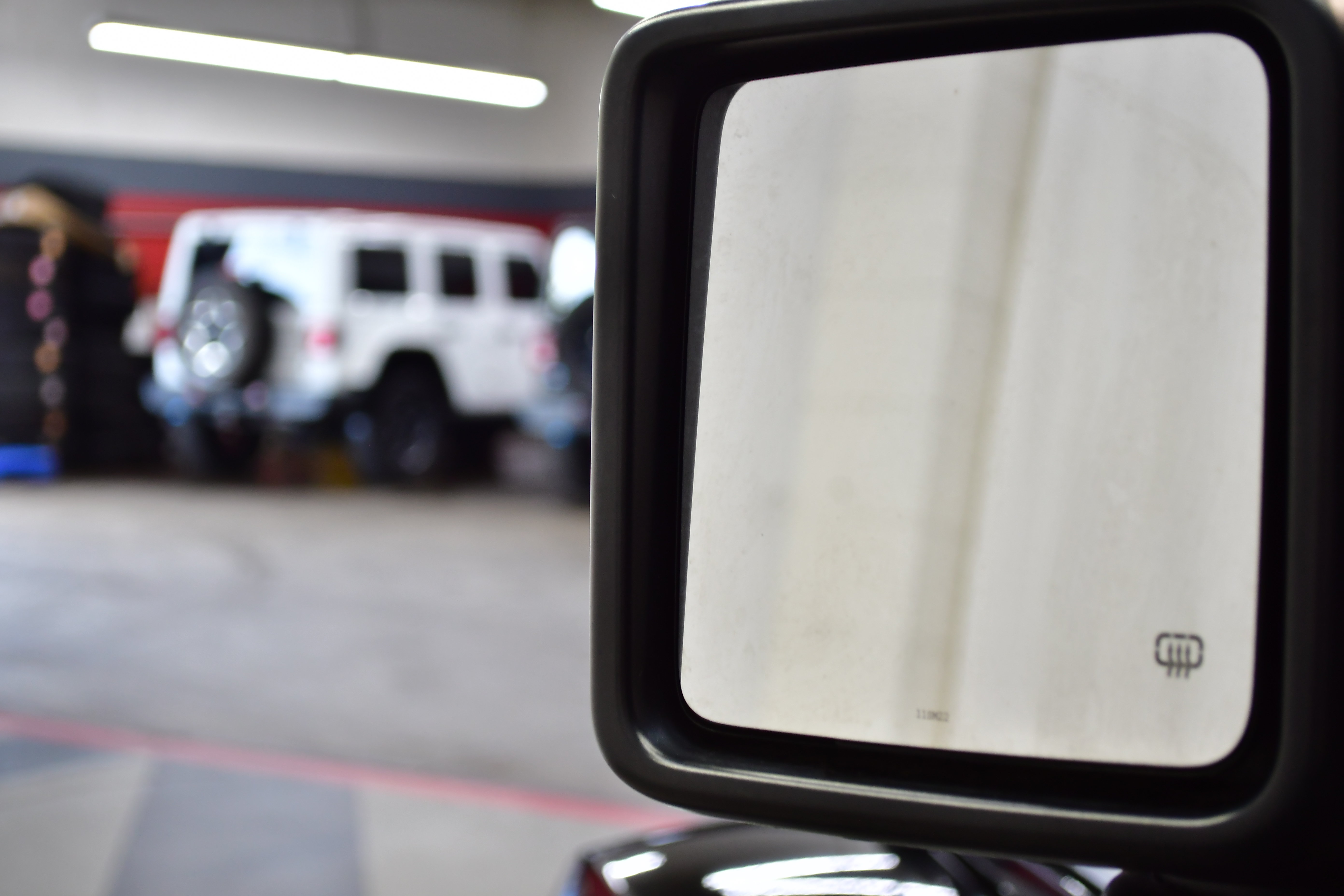 Used 2023 Jeep Wrangler Unlimited Sahara w/ Cold Weather Group AWD/4WD image 14