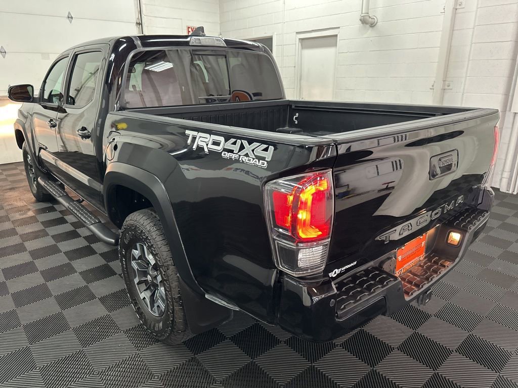 Used 2020 Toyota Tacoma TRD Off-Road w/ Technology Package image 7