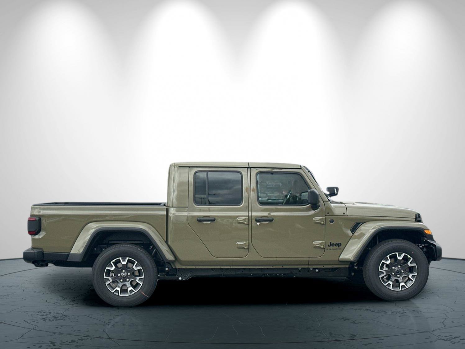 New 2026 Jeep Gladiator Sport AWD/4WD image 3
