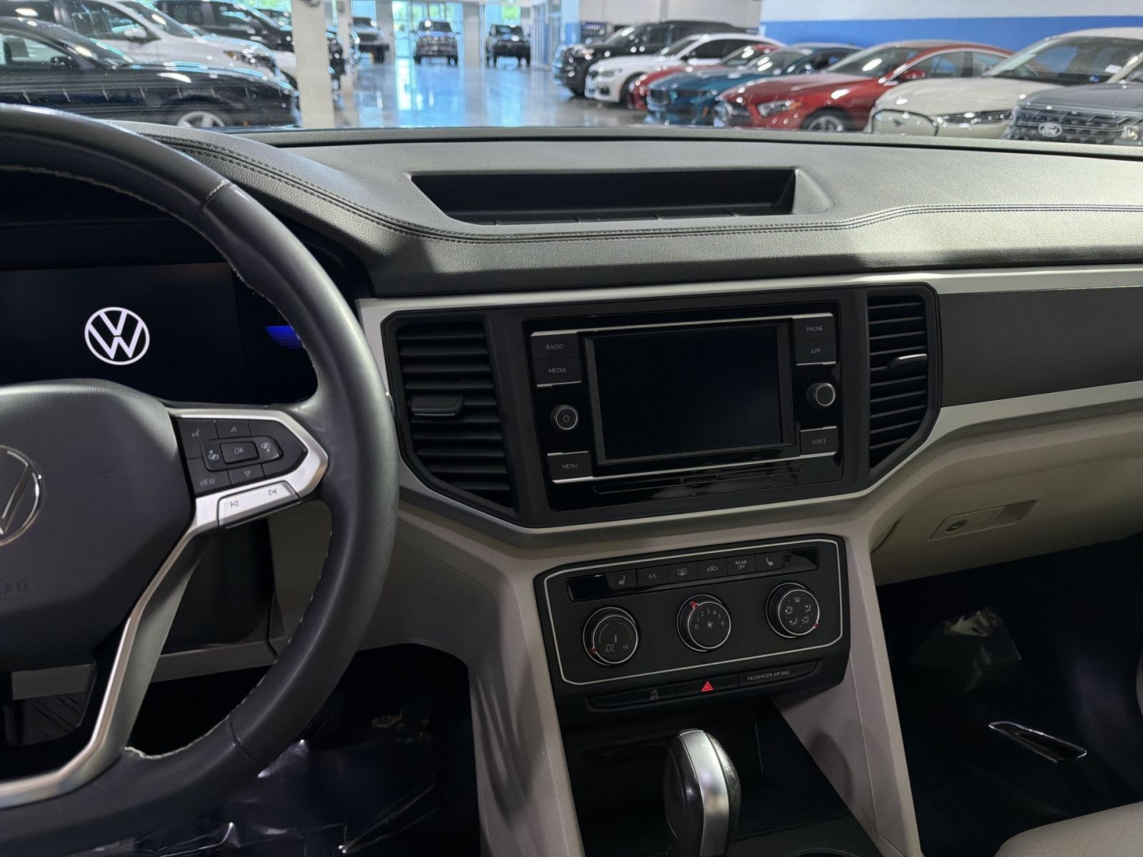 Used 2022 Volkswagen Atlas SE AWD/4WD image 18
