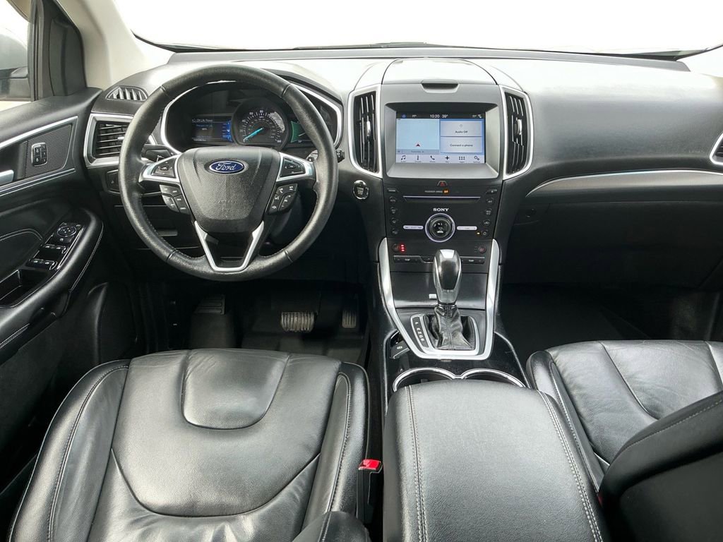 Used 2016 Ford Edge Titanium w/ Technology Package image 17
