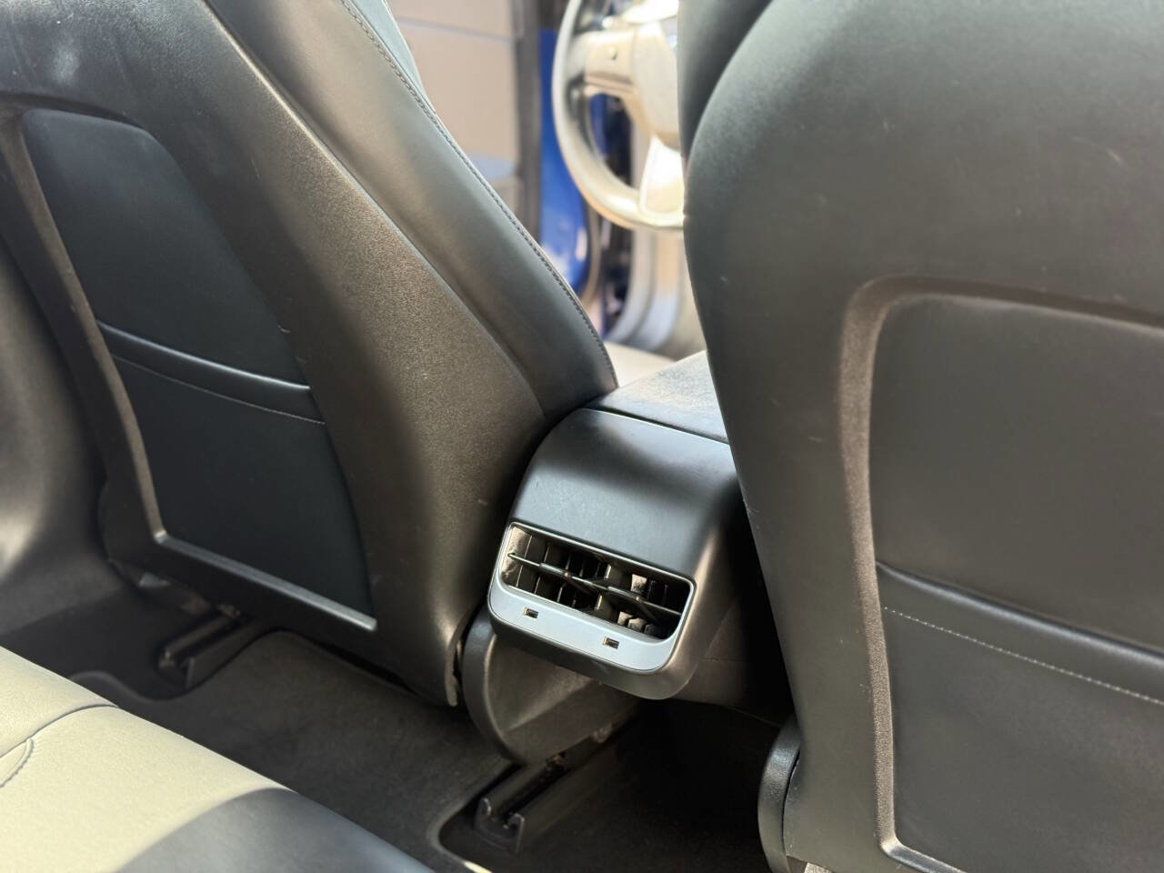 Used 2018 Tesla Model 3 Long Range RWD image 15