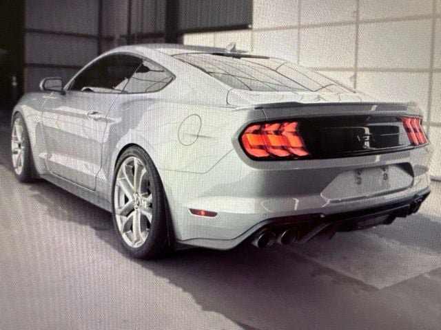Used 2020 Ford Mustang GT Premium w/ Equipment Group 401A RWD image 10