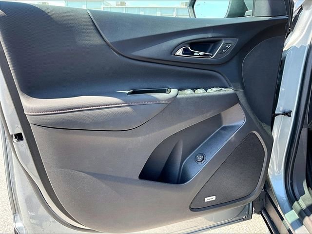 Used 2024 Chevrolet Equinox RS w/ RS Leather Package AWD/4WD image 9
