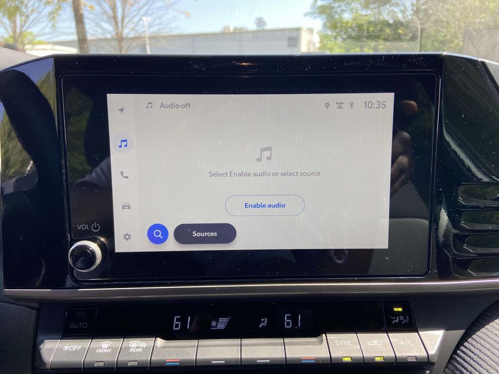 Used 2025 Toyota Camry SE image 22