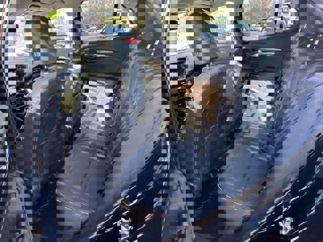 Used 2023 Buick Envision Essence image 13