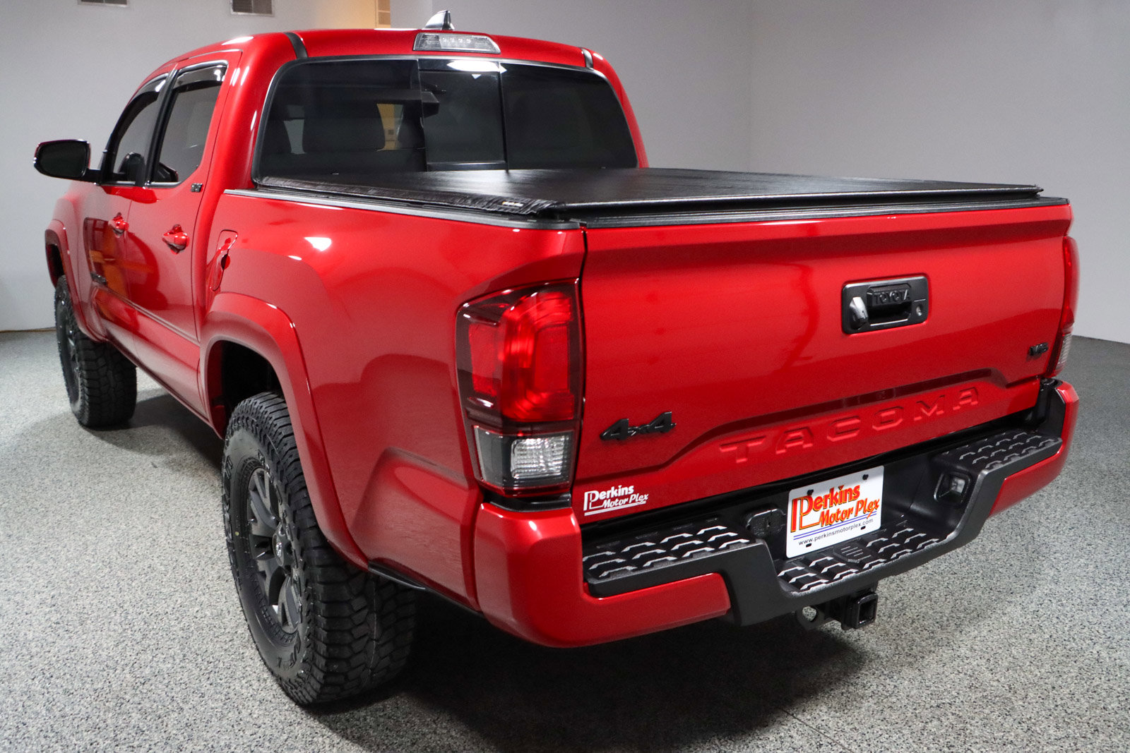 Used 2022 Toyota Tacoma SR5 image 10