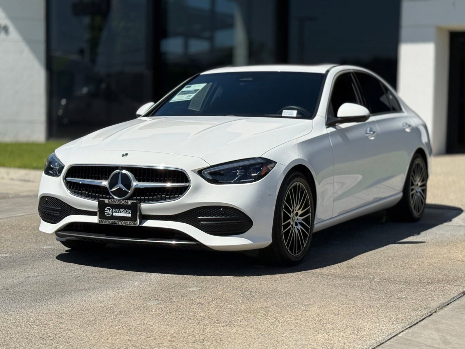 Used 2024 Mercedes-Benz C 300 Sedan image 2