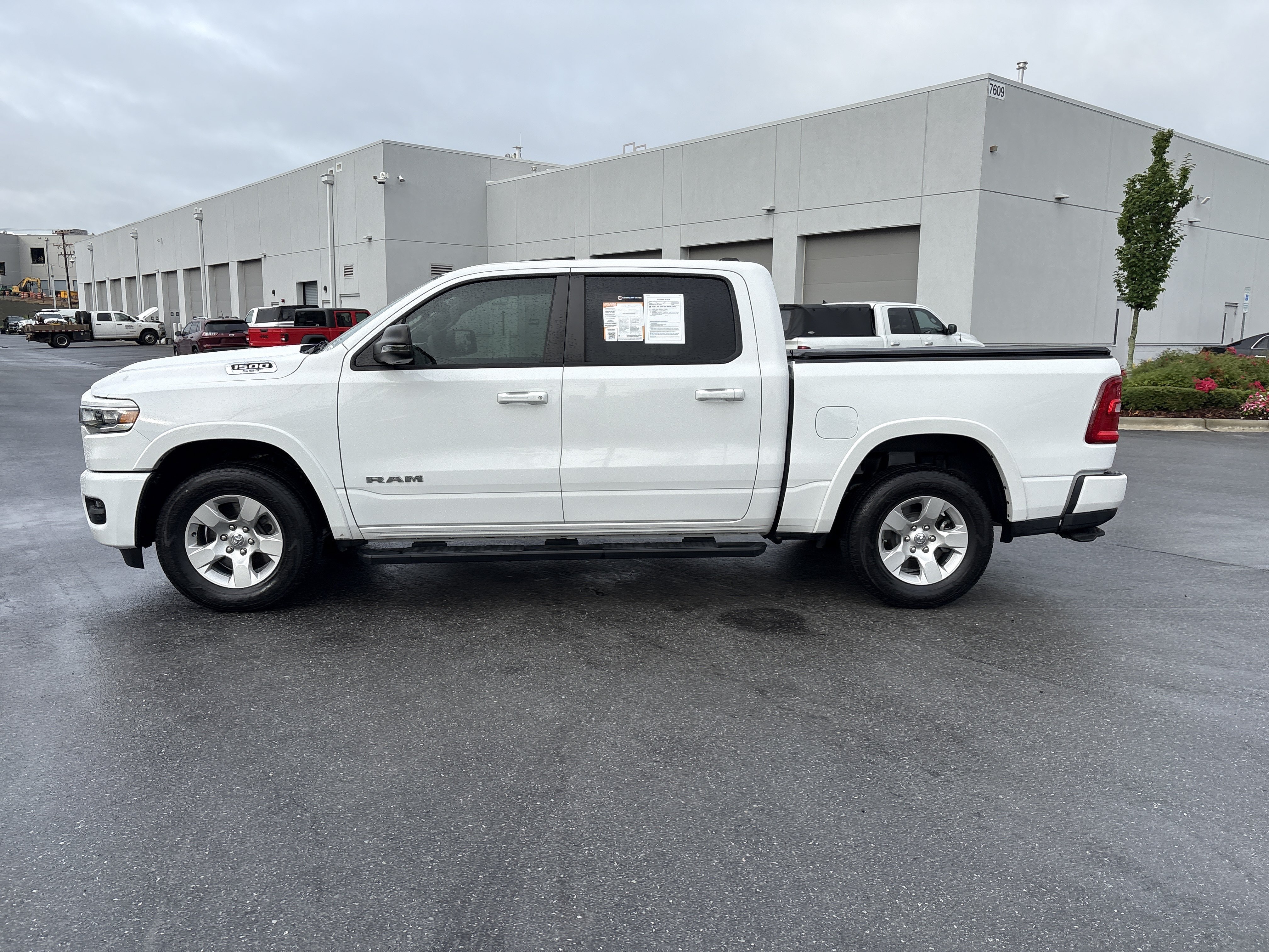 Used 2025 RAM 1500 Big Horn AWD/4WD image 6