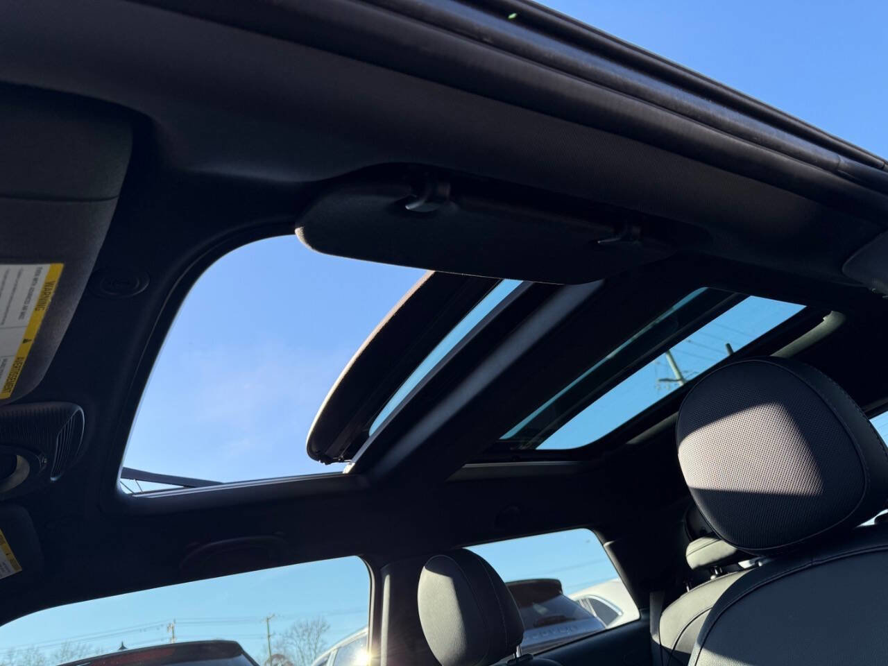 Used 2018 MINI Cooper 2-Door Hardtop image 19