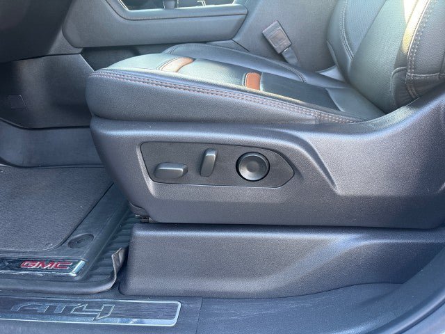 Used 2024 GMC Sierra 1500 AT4 w/ AT4 Premium Package AWD/4WD image 13