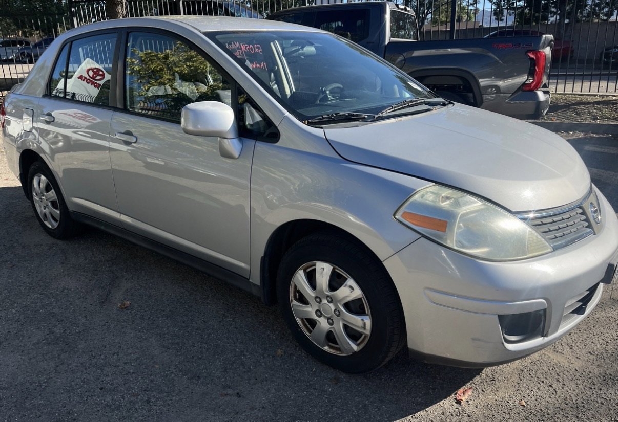 Used 2009 Nissan Versa 1.8 S w/ ABS Pkg image 1