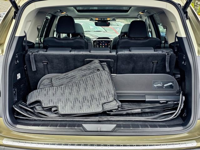 Used 2023 Subaru Ascent Limited w/ Technology Package image 11