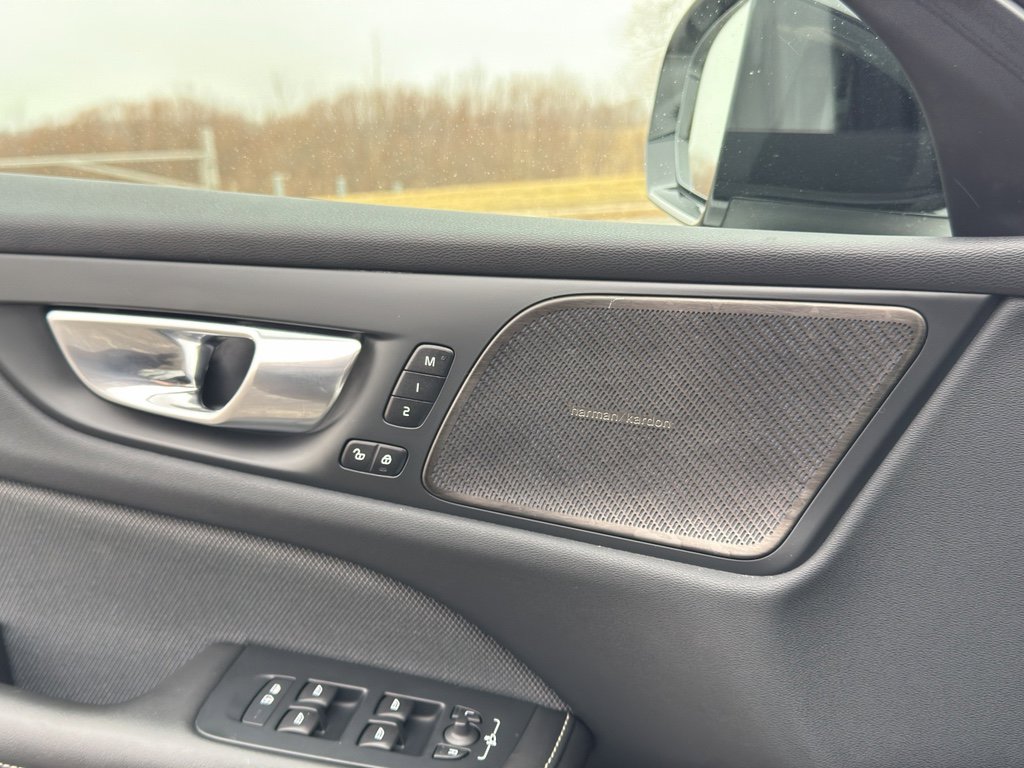 Used 2024 Volvo S60 B5 Plus w/ Climate Package image 13