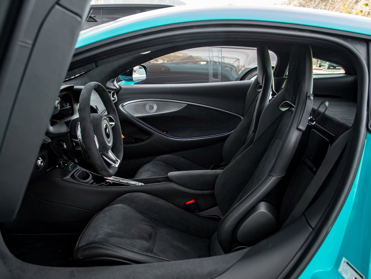 New 2025 McLaren Artura image 13