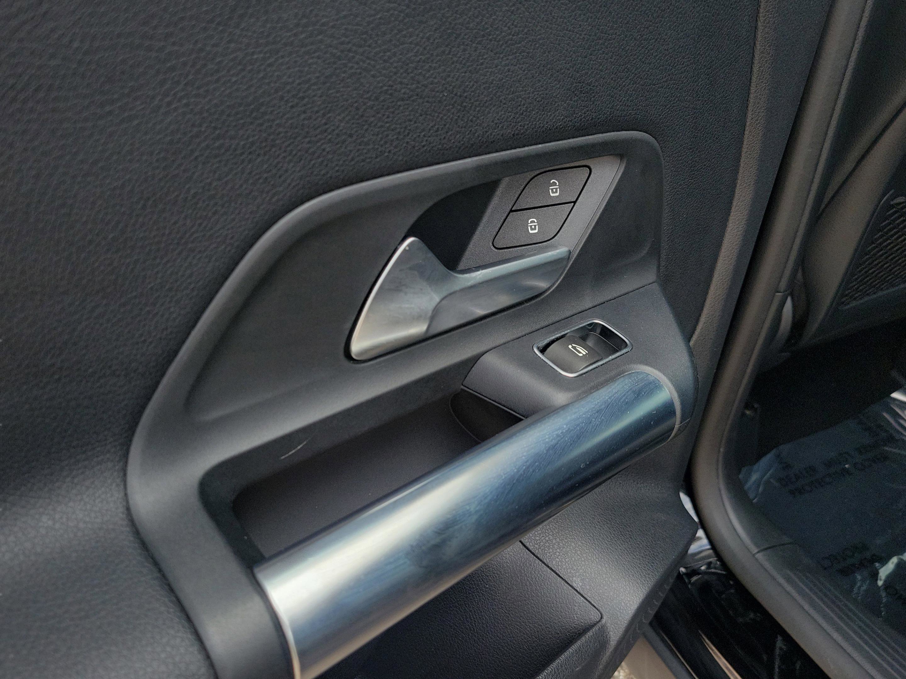Certified 2022 Mercedes-Benz GLA 250 image 8
