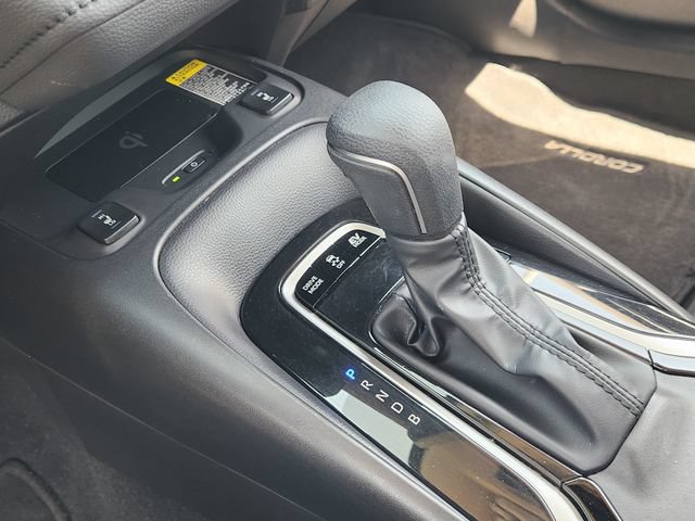 Used 2025 Toyota Corolla XLE FWD image 16