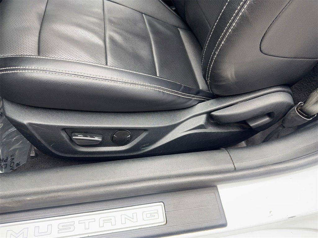 Used 2022 Ford Mustang Premium image 34