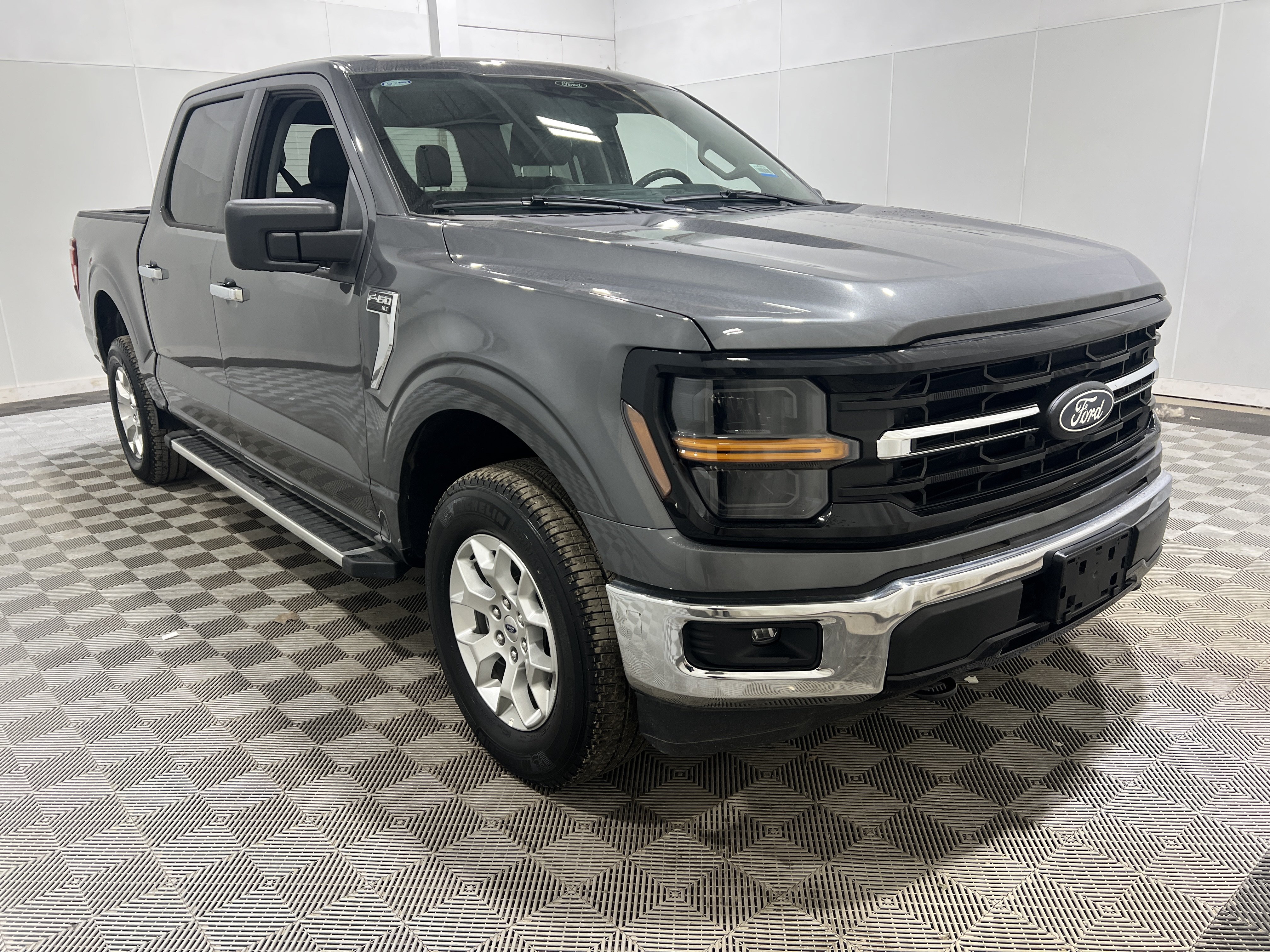Used 2025 Ford F150 XLT w/ Equipment Group 301A Standard AWD/4WD image 4