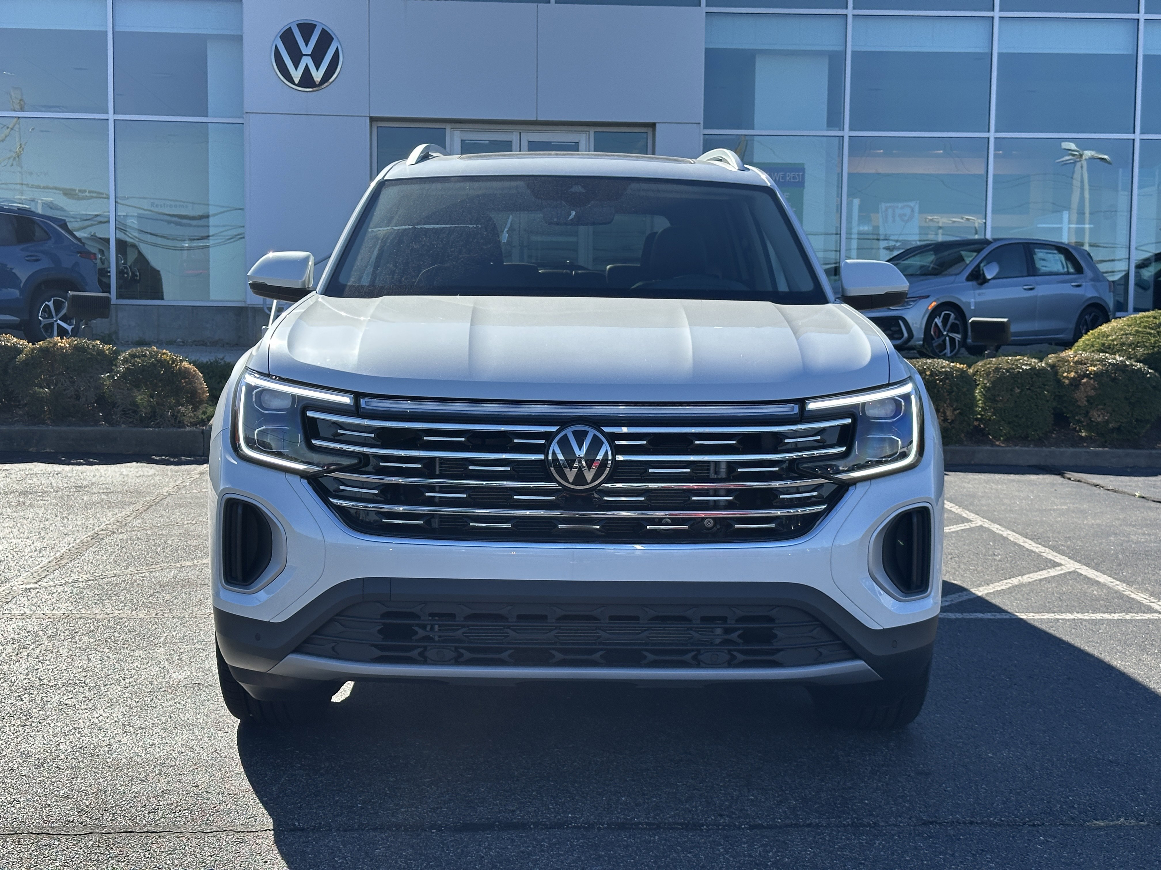 New 2026 Volkswagen Atlas SEL image 2