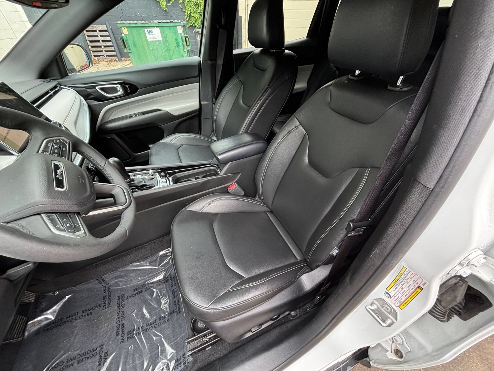 Used 2025 Jeep Compass Limited AWD/4WD image 31