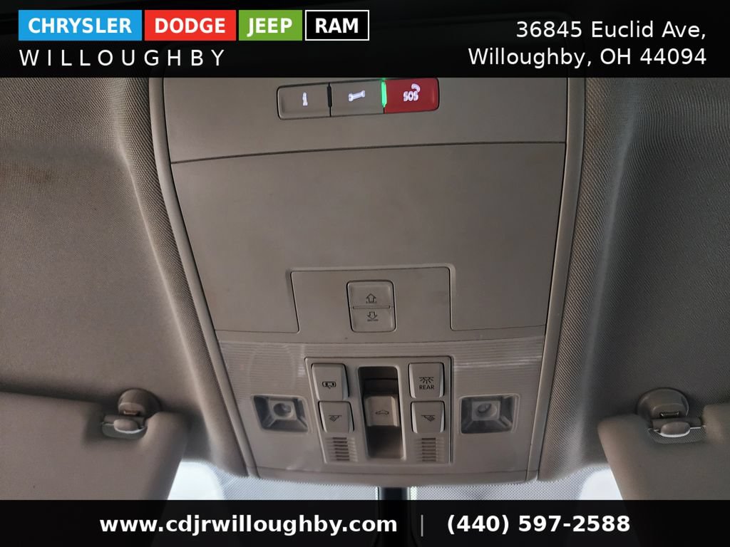 Used 2021 Volkswagen Atlas SE w/ Panoramic Sunroof Package AWD/4WD image 24