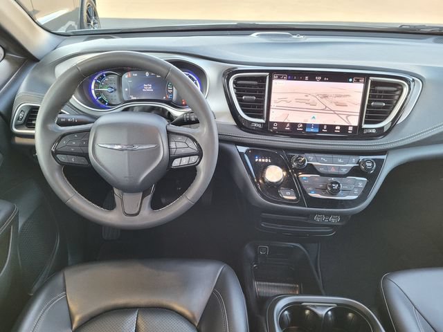 Certified 2024 Chrysler Pacifica Limited FWD image 7