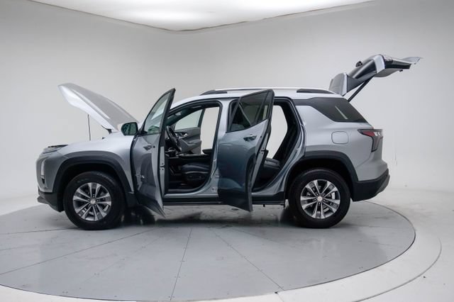 Used 2025 Chevrolet Equinox LT w/ Convenience Package II FWD image 19