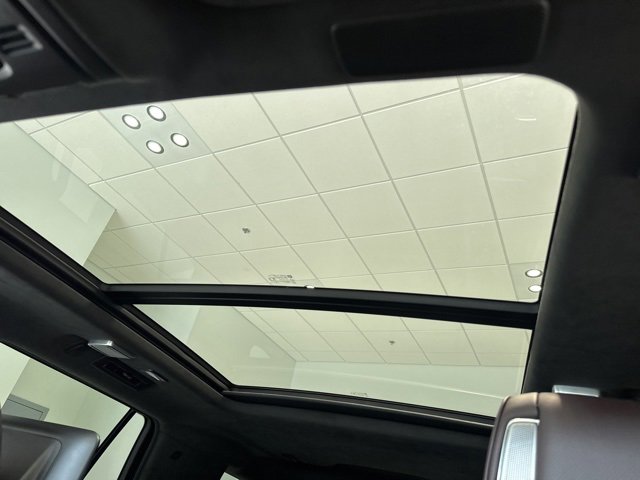 Used 2022 Cadillac Escalade Premium Luxury Platinum image 41